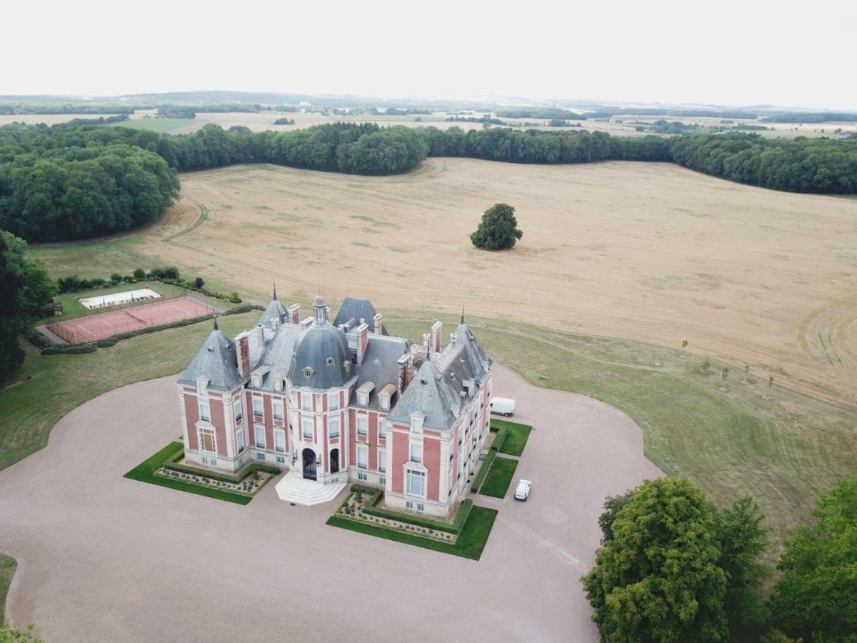 La Maison Du Puits Entrains-sur-Nohain Exterior photo